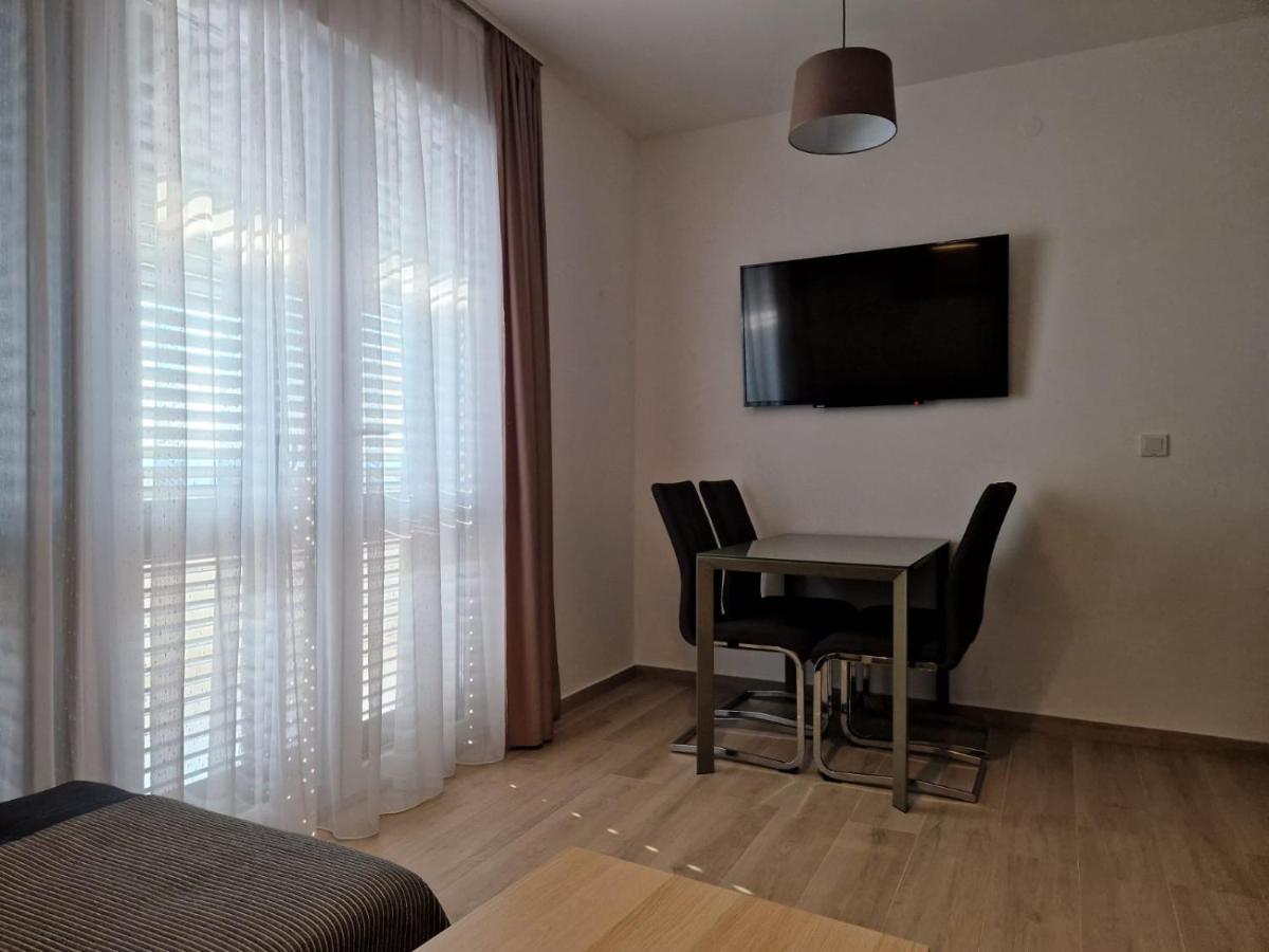 Villa Toni Biograd Na Moru Exterior foto